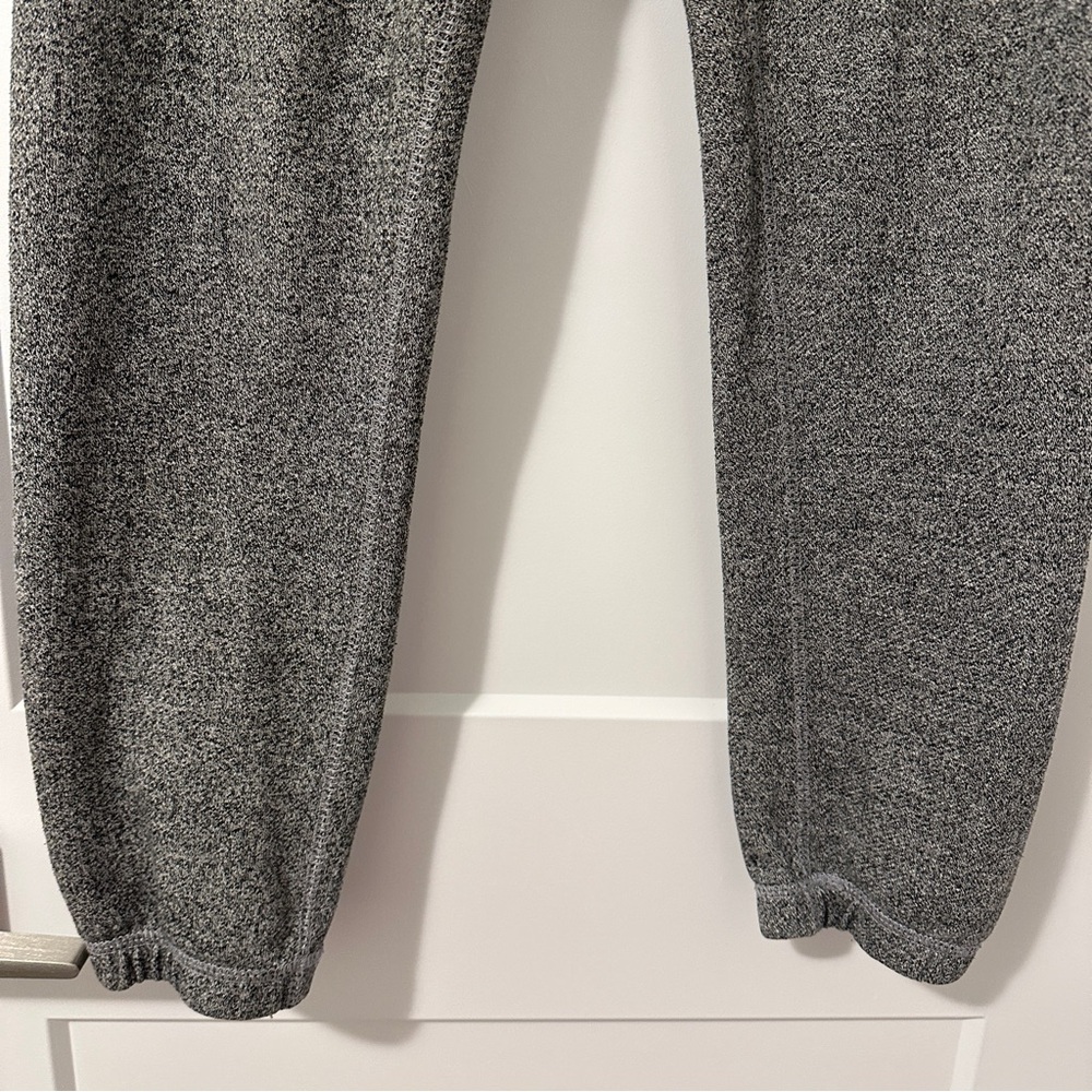 Roots Salt and Pepper Gray Jogger Style Sweatpants Size XXS Kids - Picture 2 of 11
